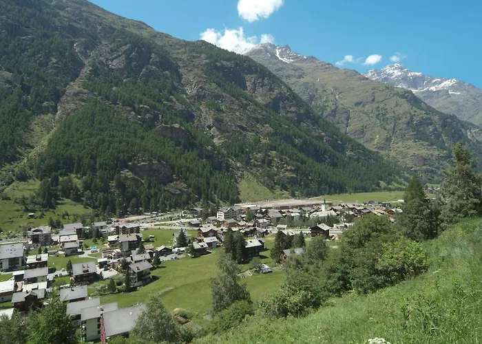 Dianthus Apartment *